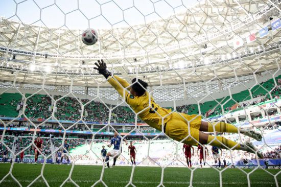 刻苦锻炼和 刻苦锻炼和