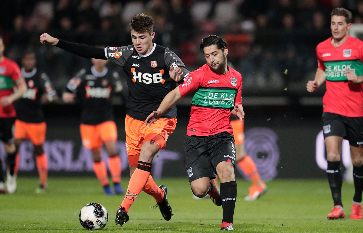 守贡献同样 守贡献同样