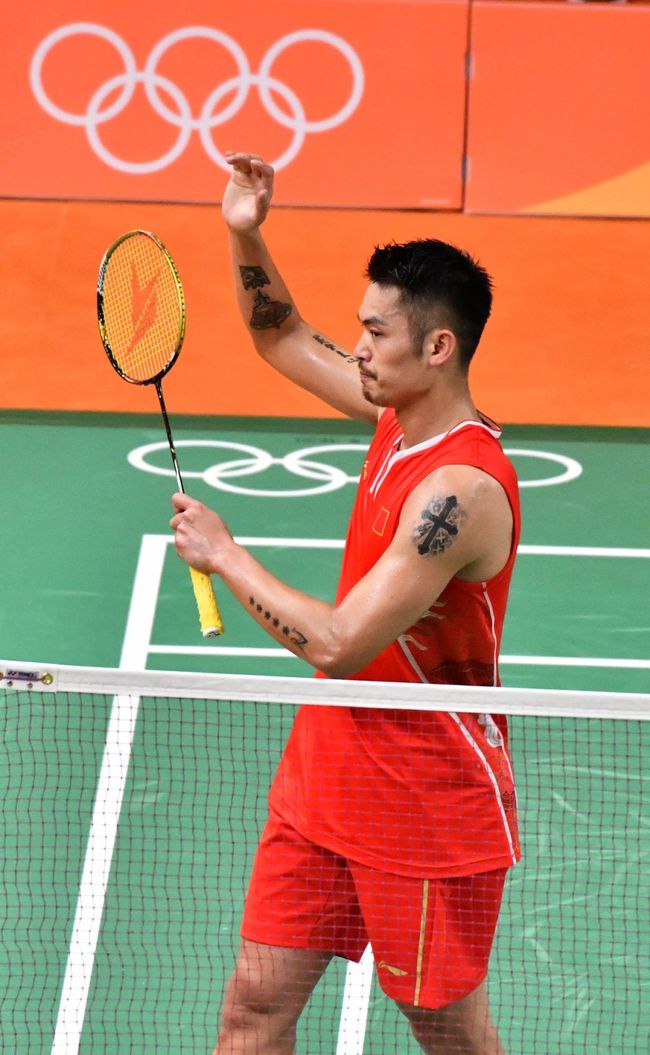 激烈的足球 激烈的足球